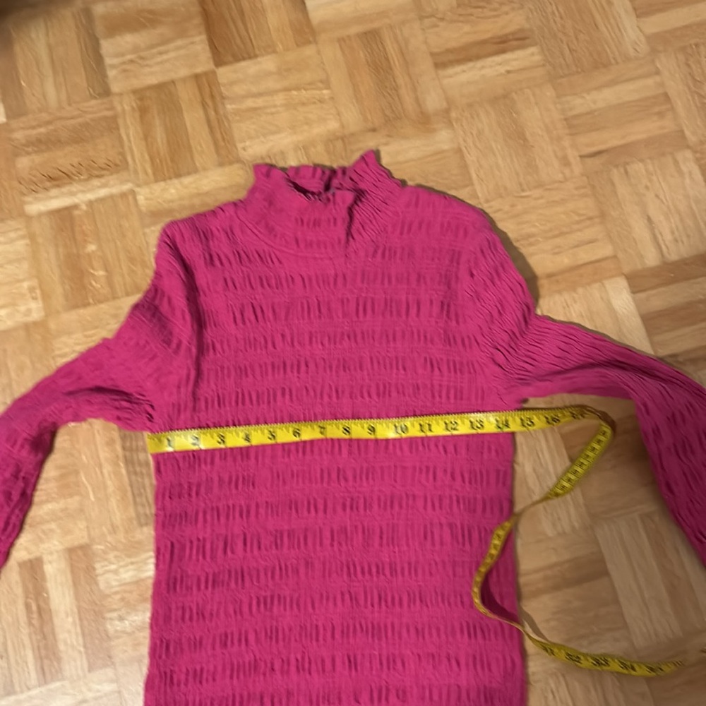 Never fully dressed. - Picture 2 of 12